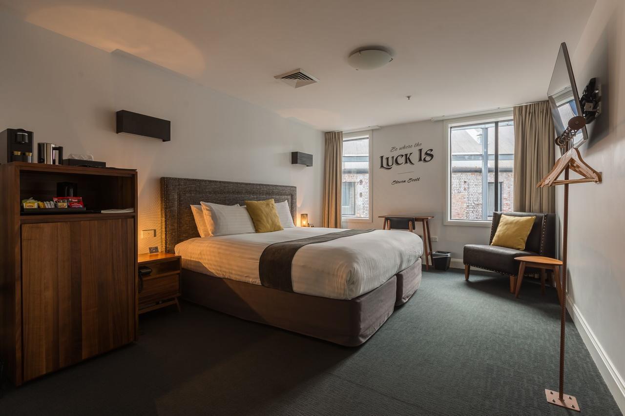 The Lucky Hotel Ньюкасл Экстерьер фото